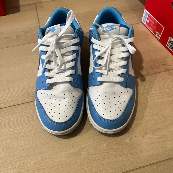 Nike Dunk - Picture 2 of 6